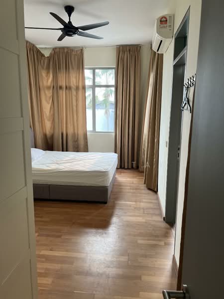 3-storey Terraced House for Rent in Cyberjaya (Selangor) - Gaily Tay - Bedroom - PropertyGuru.com.my