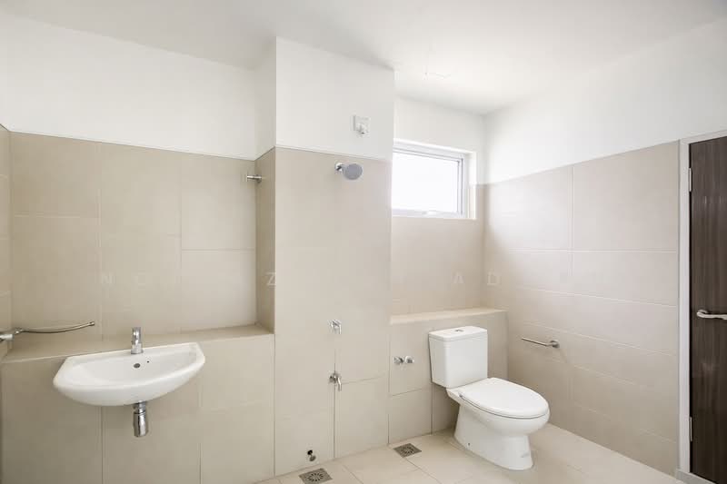 2-storey Terraced House for Sale in Semenyih (Selangor) - Nor Azdlin Adnan - Bathroom - PropertyGuru.com.my