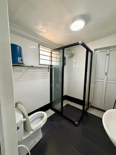 Rumah Teres 2 Tingkat untuk Dijual di Taman Desaria (Petaling Jaya) - Azli Ibrahim - Bathroom - PropertyGuru.com.my