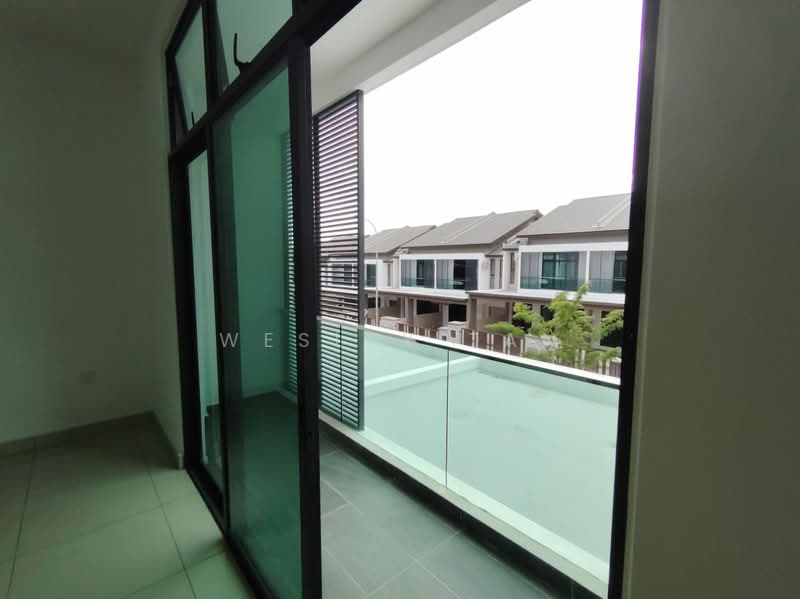 2-storey Terraced House for Rent in Tanjong Minyak (Melaka) - Wesley Tan - Balcony - PropertyGuru.com.my