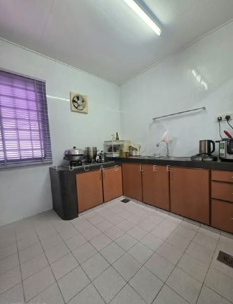 2-storey Terraced House for Sale in Bandar Putra (Kulai) - Lucas Lee - Kitchen - PropertyGuru.com.my