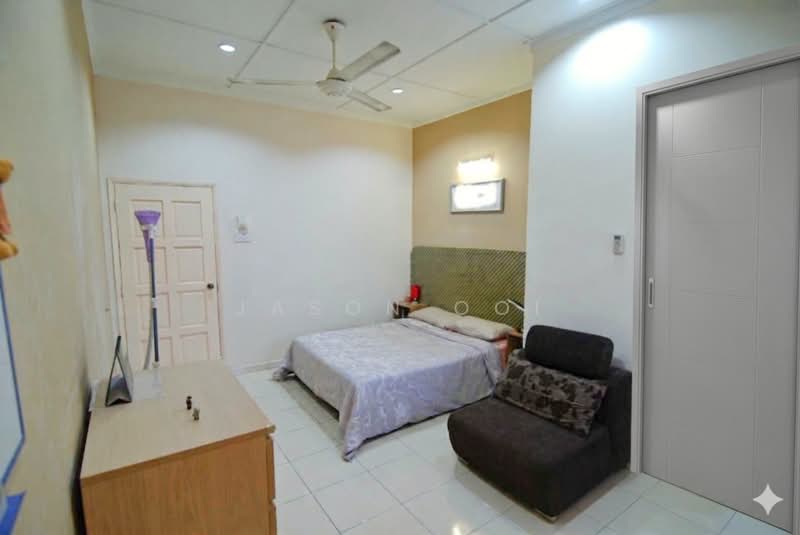 2-storey Terraced House for Sale in Usj 9 (Subang Jaya) - Jason Ooi - Bedroom - PropertyGuru.com.my