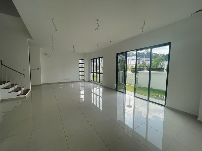 Rumah Berkembar untuk Dijual di Setia Eco Park (Setia Alam) - Chloe Tan - Living Room - PropertyGuru.com.my