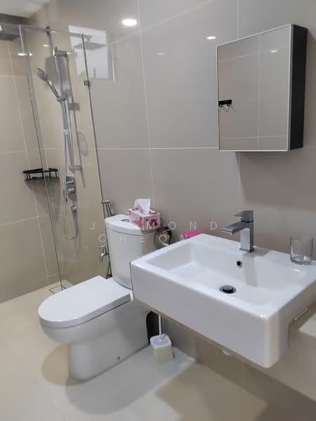 Service Residence for Rent at United Point (Residensi Berpadu) - Jesmond Cheong - Bathroom - PropertyGuru.com.my