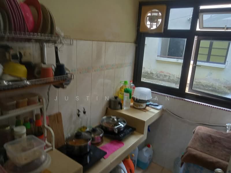 Rumah Bandar untuk Dijual di Alam Damai (Cheras) - Justin Thian - Kitchen - PropertyGuru.com.my