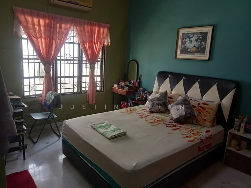 Rumah Bandar untuk Dijual di Alam Damai (Cheras) - Justin Thian - Bedroom - PropertyGuru.com.my