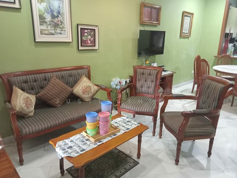 Rumah Bandar untuk Dijual di Alam Damai (Cheras) - Justin Thian - Living Room - PropertyGuru.com.my