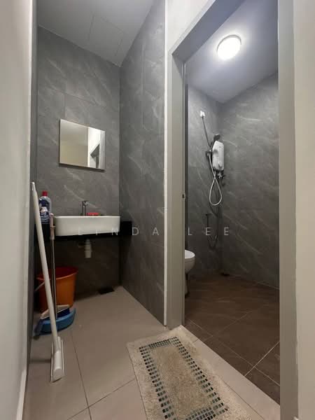 Pangsapuri untuk Disewa di Optimus Medini - Linda Lee - Bathroom - PropertyGuru.com.my