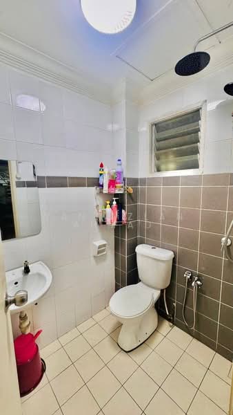 Alam Suria Puncak Alam untuk Untuk Dijual - RM 490,000, Apr 2026 - Bathroom - PropertyGuru.com.my