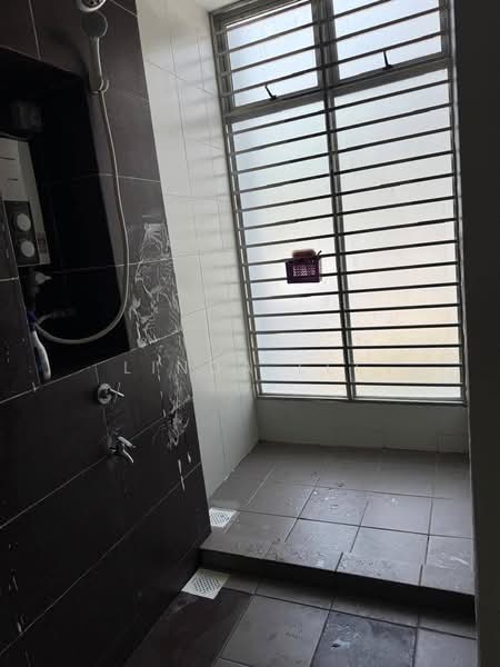 Apartment for Rent at The Seed Taman Sutera Utama - Linda Lee - Bathroom - PropertyGuru.com.my