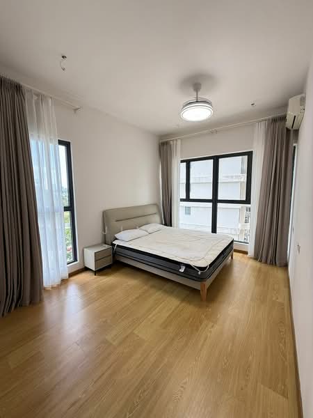 Kondominium untuk Disewa di Kings Bay @ Country Garden Danga Bay - Jim Ng - Bedroom - PropertyGuru.com.my