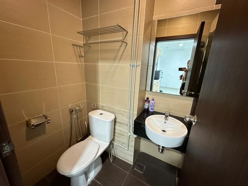 Kondominium untuk Disewa di KSL D'Esplanade Residence - Yvonne Tai - Bathroom - PropertyGuru.com.my