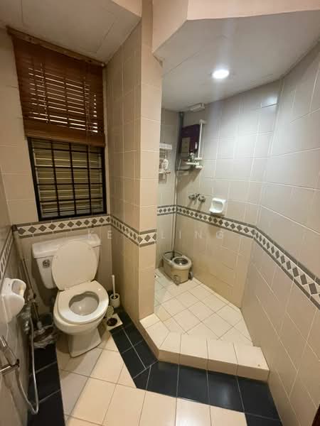 Condominium for Sale at Riana Green Condominium - Key Ling - Bathroom - PropertyGuru.com.my