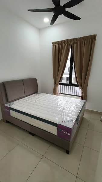 Townhouse for Rent in Bandar Cassia (Batu Kawan) - Kent Chuah - Bedroom - PropertyGuru.com.my