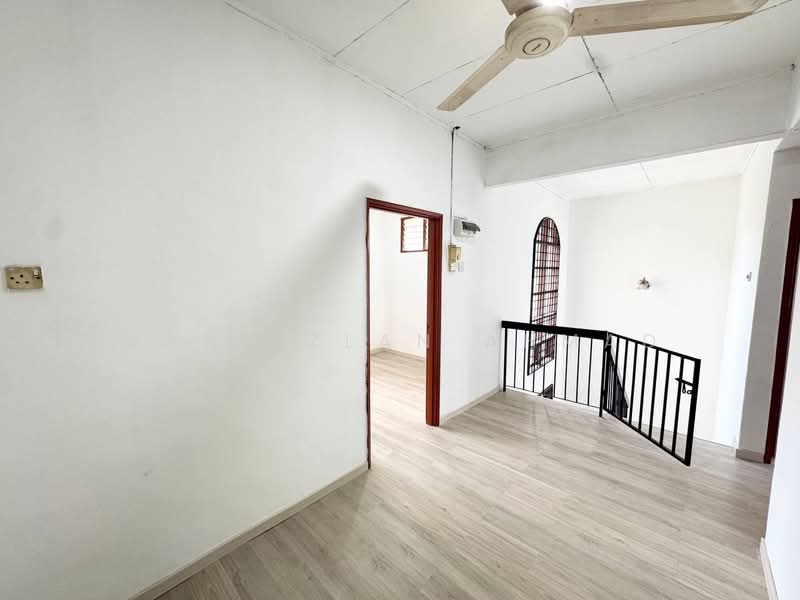 Untuk Dijual - Taman Pinggiran Golf