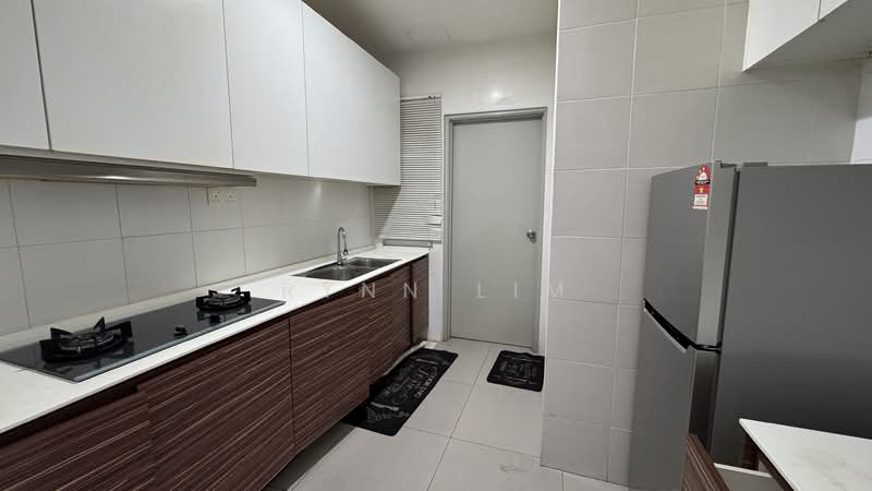 Service Residence for Rent at Seasons Amara Larkin - Rynn Lim - Kitchen - PropertyGuru.com.my