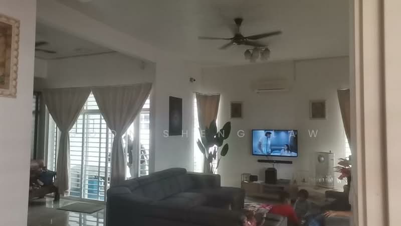 Semi-Detached House for Sale in Taman Pelangi Semenyih 2 (Semenyih) - Soon Sheng Law - Living Room - PropertyGuru.com.my