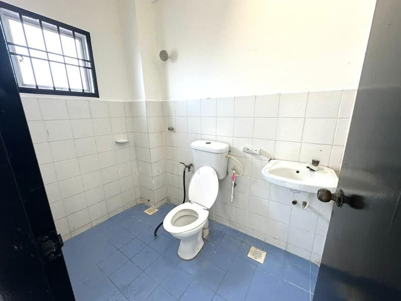 2-storey Terraced House for Rent in Taman Sri Putri (Kulai) - Yvonne Ng - Bathroom - PropertyGuru.com.my