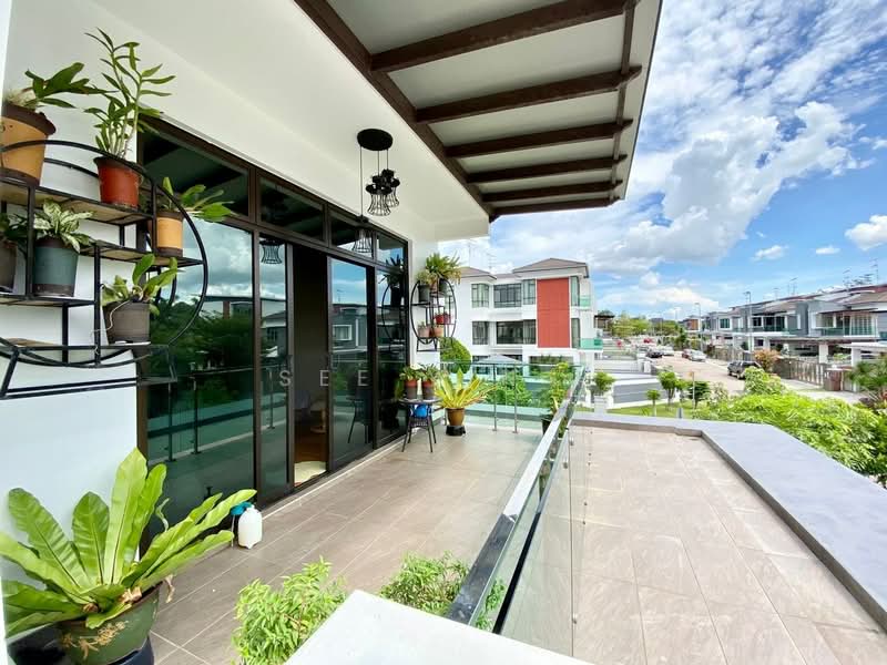 Cluster House for Sale in Skudai (Johor) - See Yin . - Balcony - PropertyGuru.com.my
