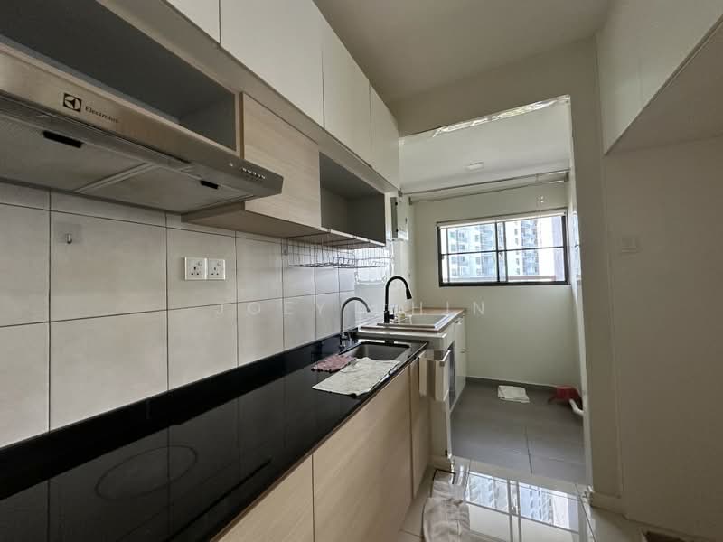 Pangsapuri untuk Dijual di The WaterEdge (Pinggiran Air) - Joey Chin - Kitchen - PropertyGuru.com.my