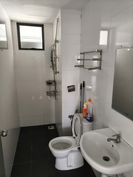 Kondominium untuk Dijual di Ivory Residence - Jason Lim - Bathroom - PropertyGuru.com.my