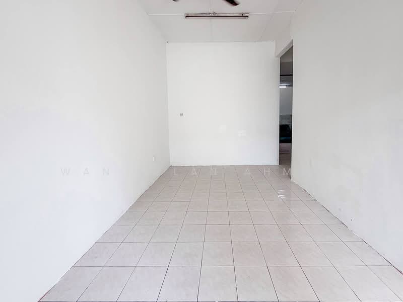 1-storey Terraced House for Sale in Telok Panglima Garang (Selangor) - Wan Azlan Ahmad - PropertyGuru.com.my