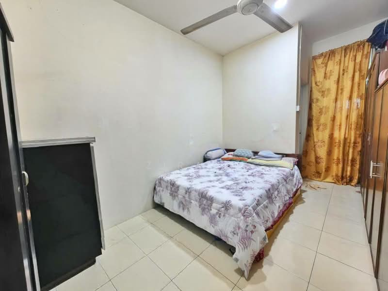 Rumah Teres 1 Tingkat untuk Dijual di Taman Sri Saujana (Kota Tinggi) - Zira . - Bedroom - PropertyGuru.com.my