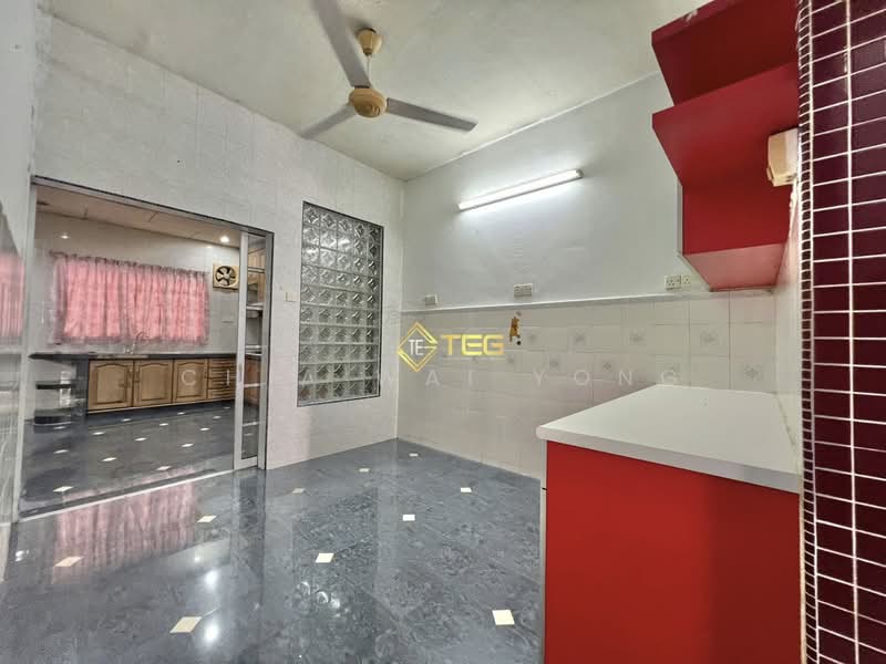 Rumah Teres 2 Tingkat untuk Dijual di Taman Bayu Perdana (Klang) - Chia Wai Yong - Kitchen - PropertyGuru.com.my