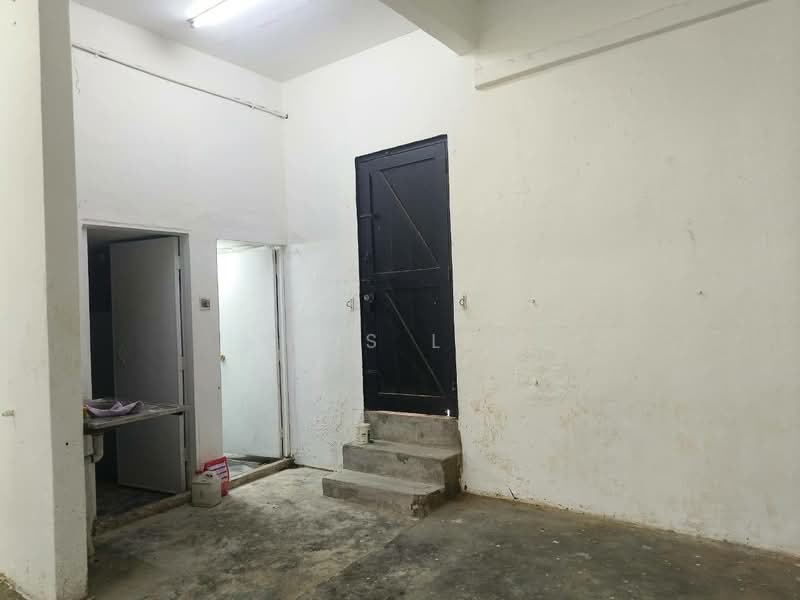 Shop for Rent in Taman Tasek (Johor Bahru) - Luis Lim - Interior - PropertyGuru.com.my