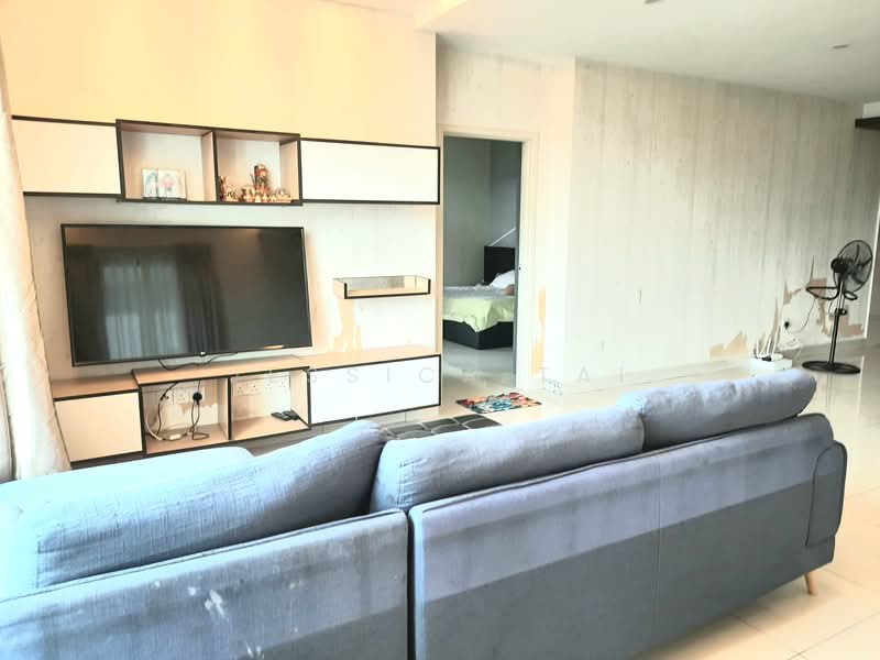 Kondominium untuk Disewa di Atmosfera Kondominium - Jessica Tai - Living Room - PropertyGuru.com.my