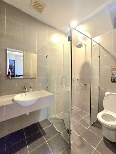 Rumah Teres 2 Tingkat untuk Dijual di Cyberjaya (Selangor) - Luqman Ramli - Bathroom - PropertyGuru.com.my