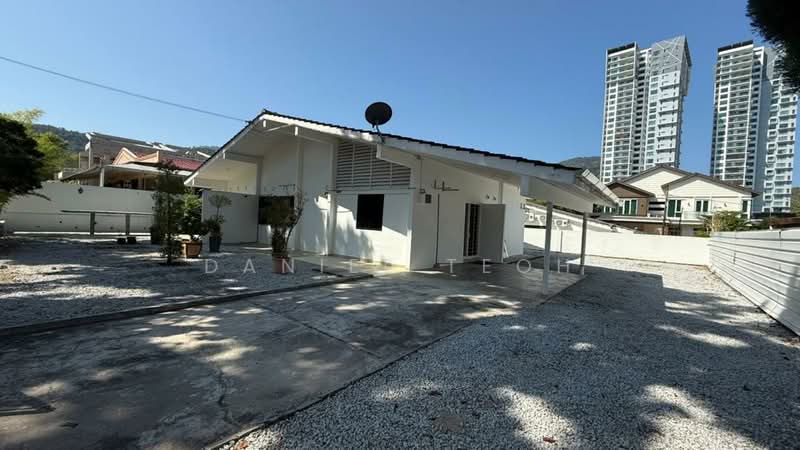 Bungalow for Rent in Tanjung Bungah (Penang) - Daniel Teoh - Exterior - PropertyGuru.com.my