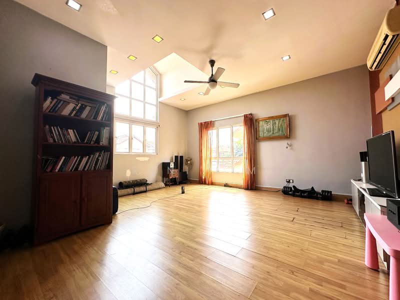 Semi-Detached House for Sale in Damansara Legenda (Petaling Jaya) - Reni Lim - Living Room - PropertyGuru.com.my