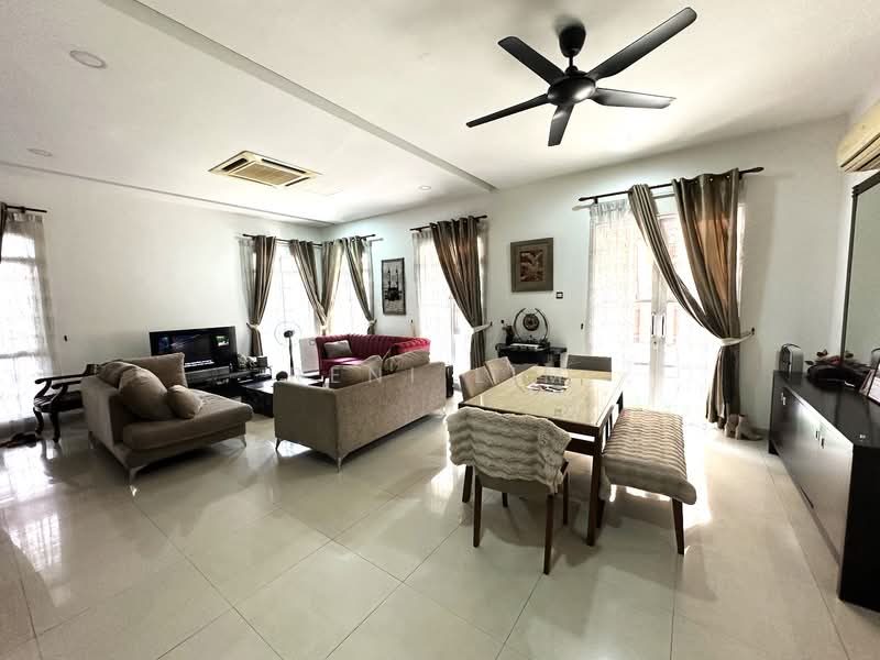 Semi-Detached House for Sale in Damansara Legenda (Petaling Jaya) - Reni Lim - Living Room - PropertyGuru.com.my