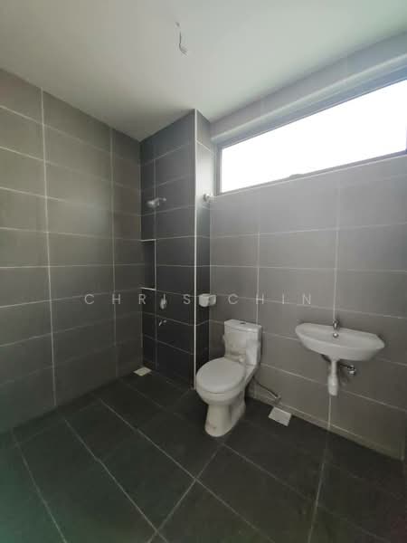 2-storey Terraced House for Sale in Taman Austin Duta (Tebrau) - Chris Chin - Bathroom - PropertyGuru.com.my