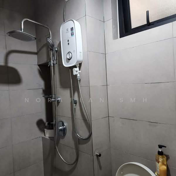 Condominium for Rent at The Haute Gurney - Norafian SMH - Bathroom - PropertyGuru.com.my