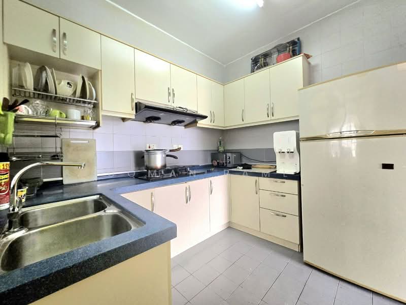 Condominium for Sale at South View @ One Ampang Avenue - Luqman Ramli - Kitchen - PropertyGuru.com.my