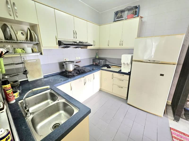 Condominium for Sale at South View @ One Ampang Avenue - Luqman Ramli - Kitchen - PropertyGuru.com.my
