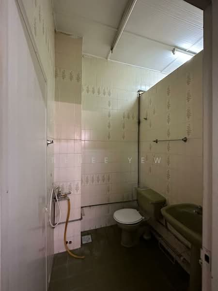 Rumah Teres 2 Tingkat untuk Dijual di Happy Garden (Kuchai Lama) - Renee Yew - Bathroom - PropertyGuru.com.my