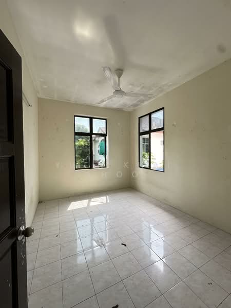 Semi-Detached House for Sale in Taman Seri Juru (Bukit Minyak) - Yuen Khai Khoo - Bedroom - PropertyGuru.com.my