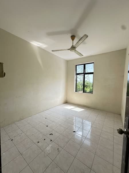 Semi-Detached House for Sale in Taman Seri Juru (Bukit Minyak) - Yuen Khai Khoo - Bedroom - PropertyGuru.com.my
