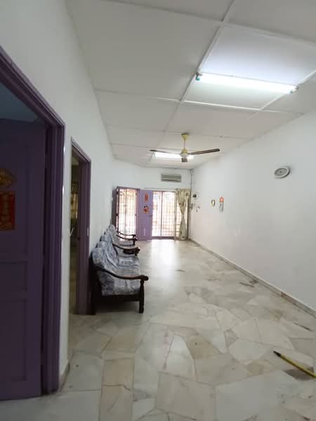 Rumah Teres 1 Tingkat untuk Dijual di Taman Skudai Baru (Skudai) - Vinnie Sam - Corridor - PropertyGuru.com.my