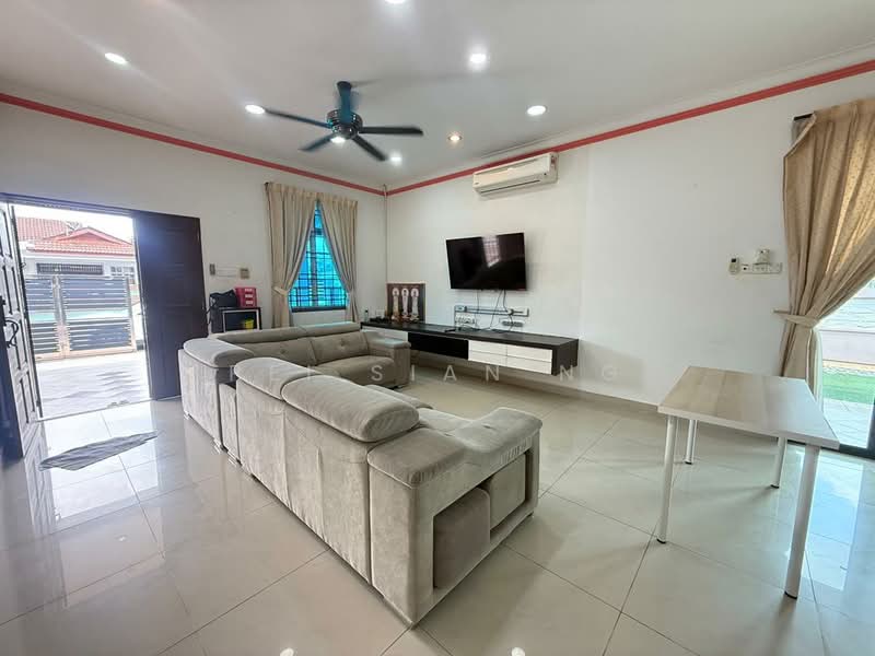 1-storey Terraced House for Sale in Taman Setia Indah (Tebrau) - PEI SIAN NG - Living Room - PropertyGuru.com.my