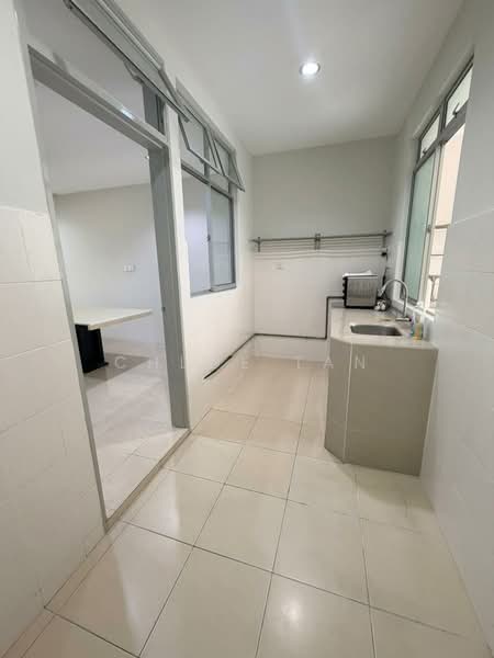 2-storey Terraced House for Sale in Setia Indah (Setia Alam) - Chloe Tan - Kitchen - PropertyGuru.com.my