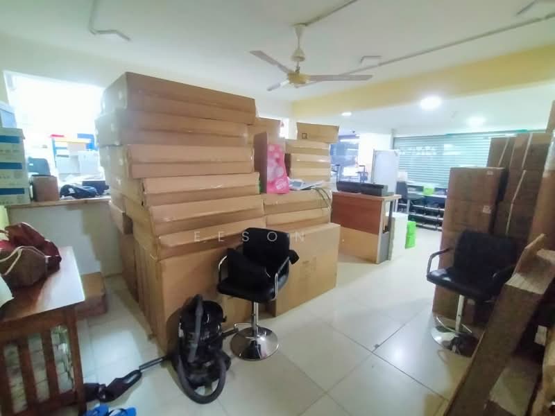 Shop for Rent in Taman Melawati (Ulu Kelang) - Eeson . - Interior - PropertyGuru.com.my