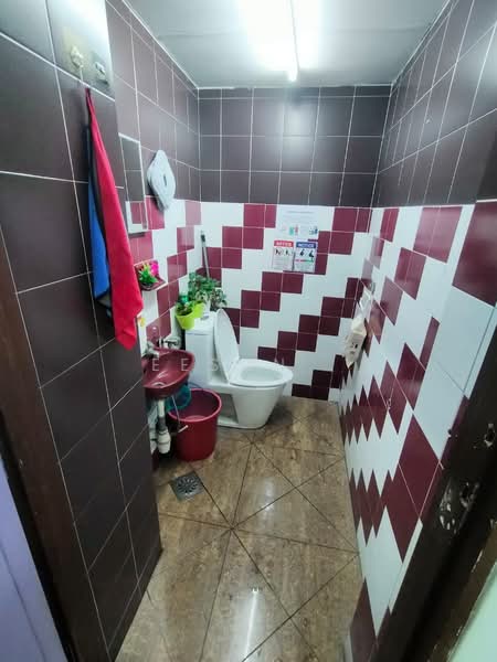 Shop for Rent in Taman Melawati (Ulu Kelang) - Eeson . - Bathroom - PropertyGuru.com.my