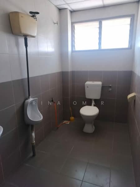 Kedai / Pejabat untuk Disewa di Taman Ipoh Jaya (Ipoh) - Rina Omar - Bathroom - PropertyGuru.com.my