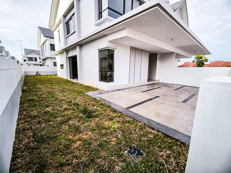 Rumah Berkembar untuk Dijual di Cyber 10 (Cyberjaya) - Azizol . - Exterior - PropertyGuru.com.my