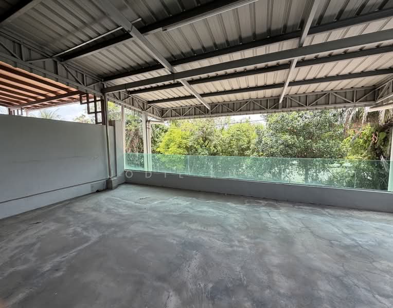 2-storey Terraced House for Sale in Station 18 (Ipoh) - Jodie Kuan - Master Bedroom Balcony - PropertyGuru.com.my