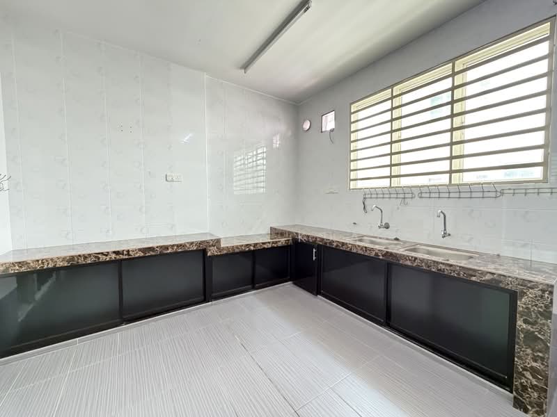 2-storey Terraced House for Sale in Station 18 (Ipoh) - Jodie Kuan - Wet Kitchen - PropertyGuru.com.my